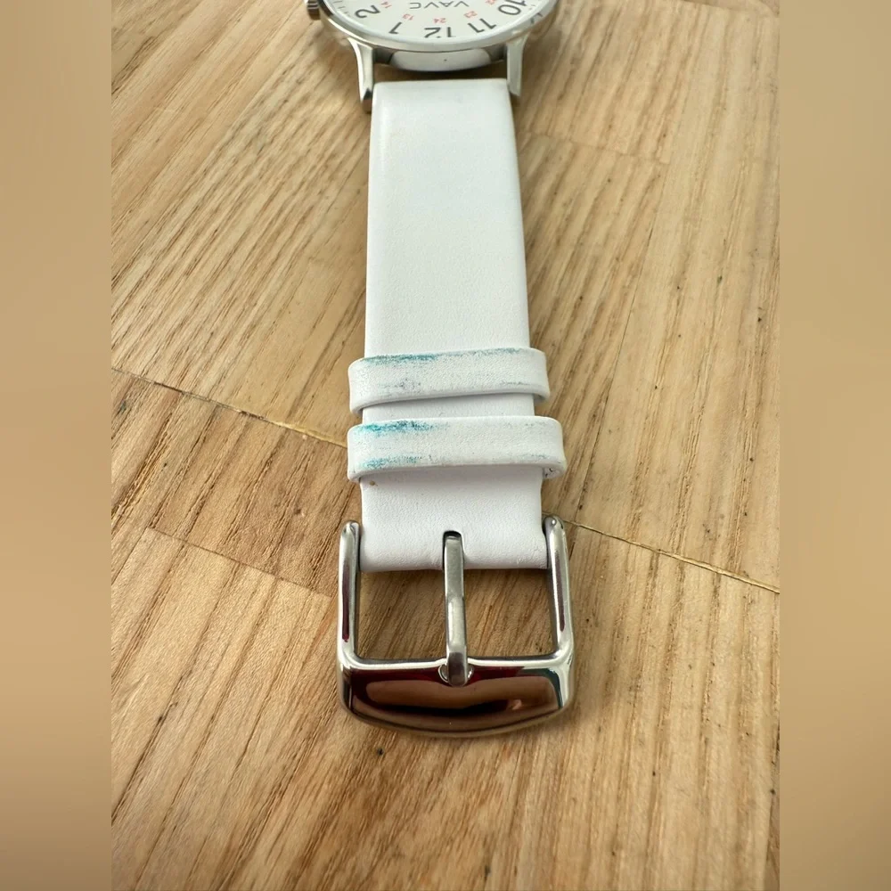 VAVC men’s silver tone white leather watch NEW BATTERY